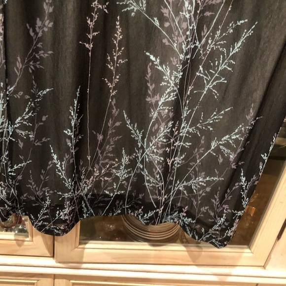 Valerie Stevens size medium black sheer lined maxi skirt with Aqua & pink blue - Picture 8 of 13